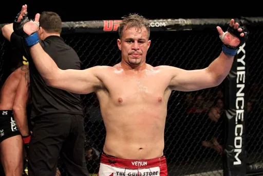 Бывший соперник Федора Емельяненко проиграл страшным нокаутом на турнире BKFC 72
