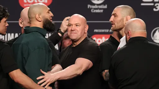 Глава UFC Уайт сделал заявление по поводу потасовки Чимаева и Стрикленда на битве взглядов