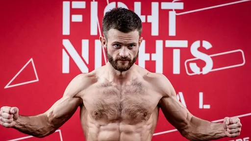 Бикрев нокаутировал Махно в главном событии AMC Fight Nights 121 и защитил титул в полусреднем весе