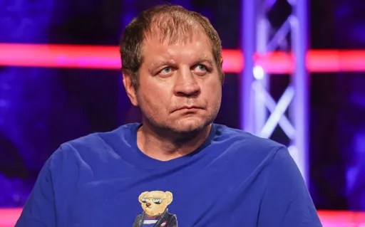 Джуниор дос Сантос: Александр Емельяненко – еще один пример того, что мы не должны пить и курить