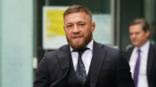 Макгрегор назвал обвинившего его в употреблении допинга Дариуша «кретином»
