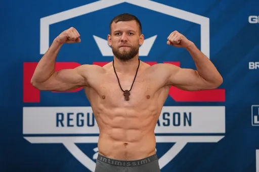 Николай Алексахин снялся с турнира PFL 6 по состоянию здоровья