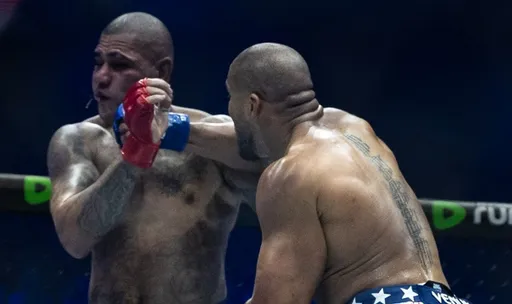 Установить новый рекорд не удалось: Ган уничтожил Перейру на турнире UFC в Белом доме