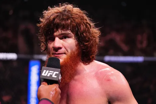 Шара Буллет номинирован на приз за лучший нокаут года в UFC