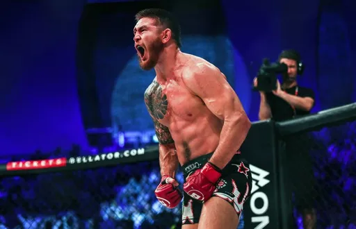 Чемпион Bellator Эблин: я лучше Дю Плесси во всех аспектах