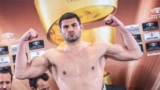 Хргович признался, что верит в победу Усика над Фьюри