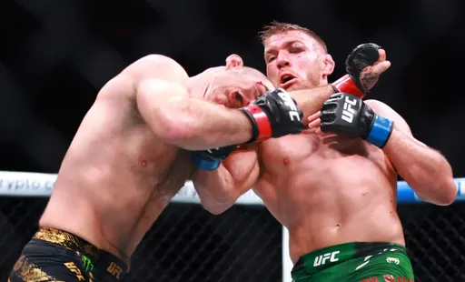Чемпион UFC Дю Плесси: в реванше со Стриклендом никто не услышит финального гонга