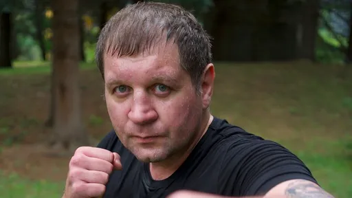 Александр Емельяненко подарил брату Федору на день рождения «свою трезвость»