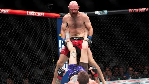 Россиянин Борщев потерпел поражение на турнире UFC 312