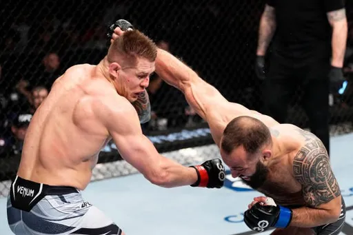 Итальянец Веттори победил грузина Долидзе на турнире UFC 286 в Лондоне