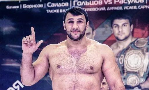 Экс-чемпион ACA Расулов: Махачев должен выиграть у Волкановски, но с трудом