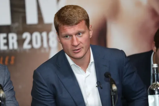 Поветкин и Лебедев провели мастер-класс для детей в Херсонской области