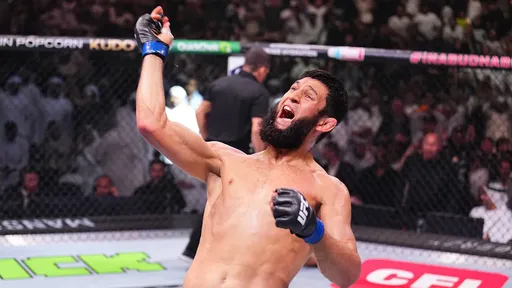Биспинг: когда Чимаев получит шанс, он заберет пояс чемпиона UFC
