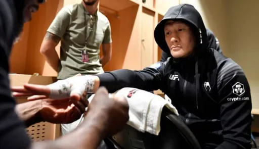 Жумагулов: хочу остаться в UFC