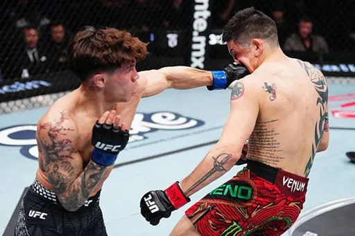 Кавана победил Морено в главном бою турнира UFC в Мексике