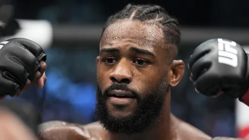 Тренер Стерлинга обвинил UFC в предвзятом отношении к подопечному, приведя в пример Махачева