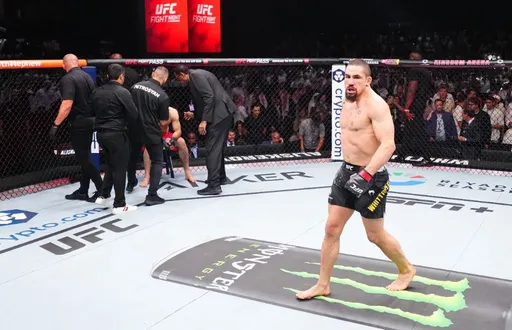 Чимаев поздравил Уиттакера, нокаутировавшего Алискерова на UFC on ABC 6