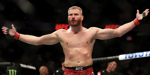 Бывший чемпион UFC Блахович уверен в победе Махачева над Гэрри