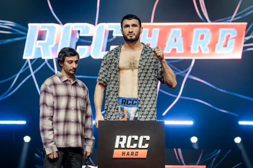 Чемпион Top Dog Гаджиев нокаутировал Саратова на RCC Hard 11
