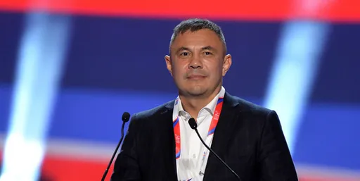 Константин Цзю назвал украинца Усика лучшим боксером мира в 2024 году