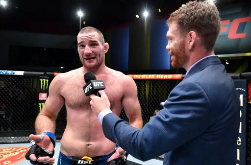 Стриклэнд извинился перед чемпионкой PFL Харрисон