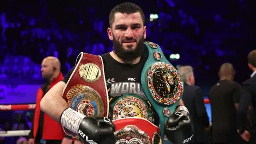 WBO обязала Бетербиева предоставить доказательства травмы в течение десяти дней