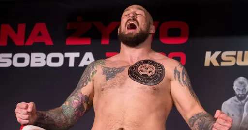 Де Фрис проведет защиту титула против Прасела на KSW 74