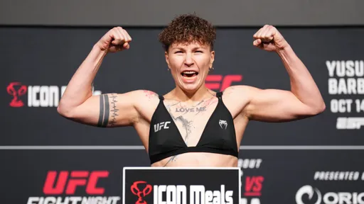 Боец UFC Алексеева прокомментировала победу Копылова в бою с Кертисом