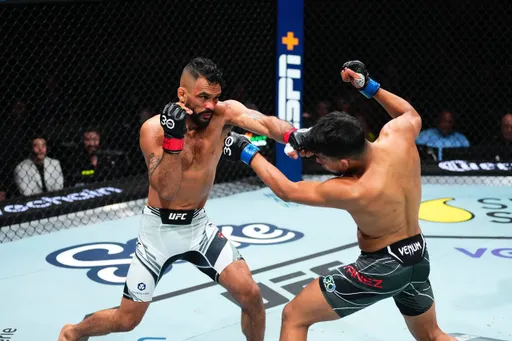 Видео нокаута в поединке Фонт – Янес на турнире UFC 287