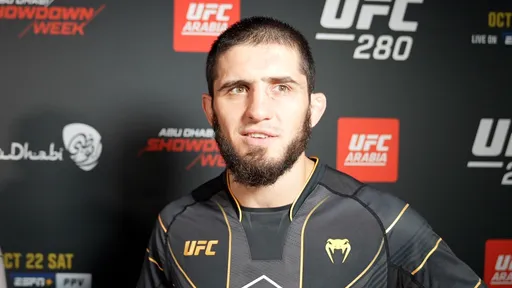 Махачев подтвердил информацию об отказе драться с Эдвардсом на UFC 300