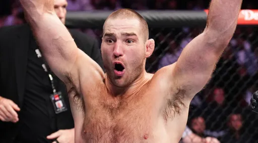 Соннен озвучил планы UFC относительно карьеры Стрикленда: он будет запасным