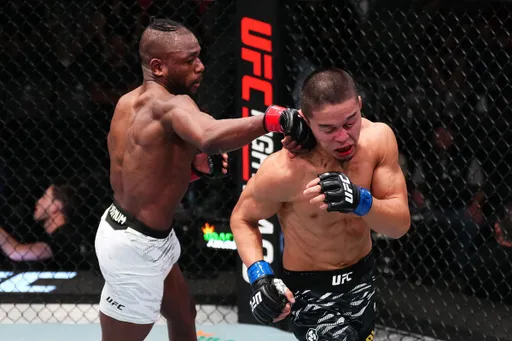 Алмабаев опустился в рейтинге UFC после поражения от Капе
