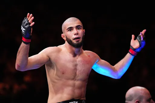Мокаев победил Капе единогласным решением судей на турнире UFC 304