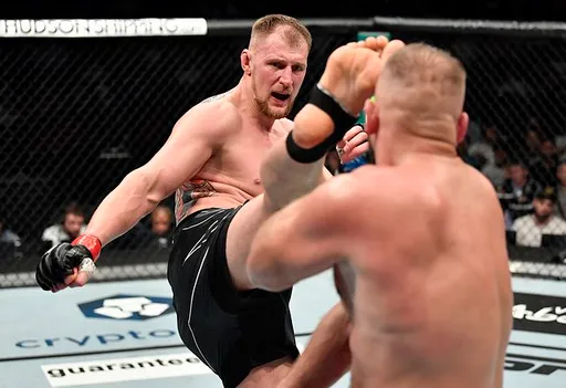 «Я проиграл ключевые поединки в UFC». Александр Волков – о поединках с Романовым, Ганом и о видеоиграх