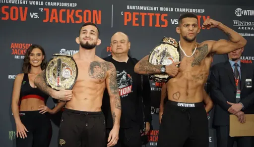 Патрик Микс задушил Серхио Петтиса в бою за титул чемпиона Bellator