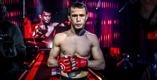 Усман Нурмагомедов: буду избивать Хьюза все пять раундов