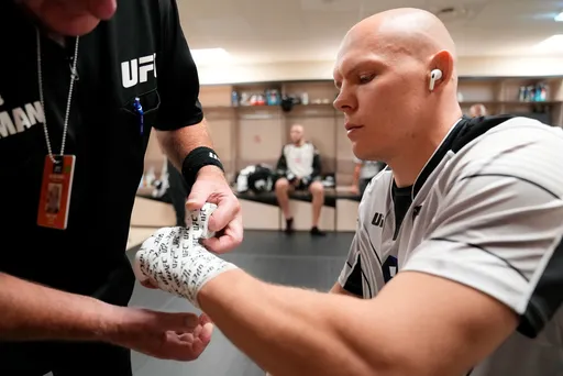 Гуськов предложил UFC провести турнир в Ташкенте