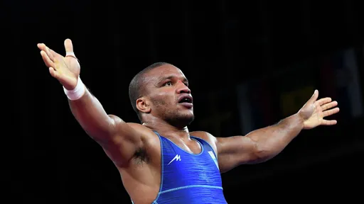 Мамиашвили рассказал, как украинский чемпион ОИ-2020 Беленюк умолял забрать его в Россию