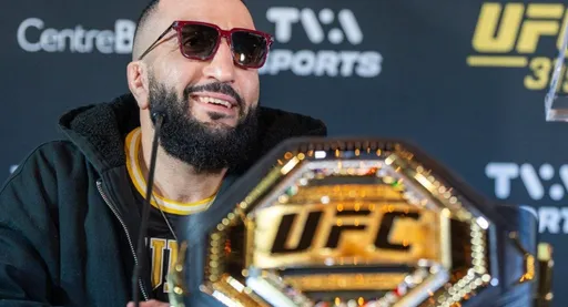 Бывший чемпион UFC Мухаммад подписал контракт с российской лигой