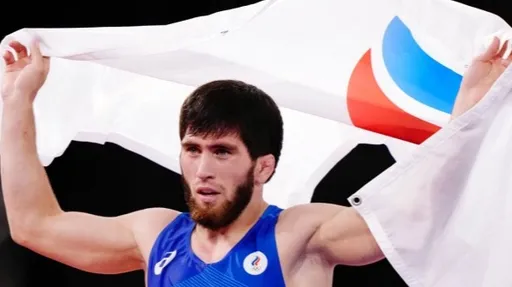 Угуев проиграл сербу Мичичу в 1/4 финала чемпионата мира по борьбе в Сербии