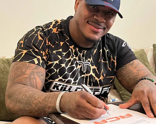 Уволенный из UFC за допинг Усман подписал контракт с лигой АСА