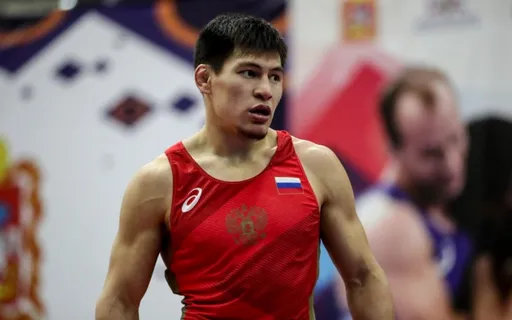 Россиянин Тюлюбаев поборется за бронзу на ЧМ по борьбе в Хорватии