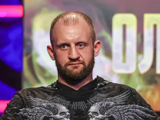 Иван Емельяненко поздравил своего старшего брата Федора с днем рождения