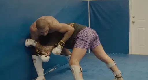 Экс-чемпион UFC Перейра провел совместную тренировку с Диллоном Денисом