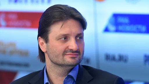 Эдгар Запашный похвалил Уайта, назвавшего американских мужчин женственными
