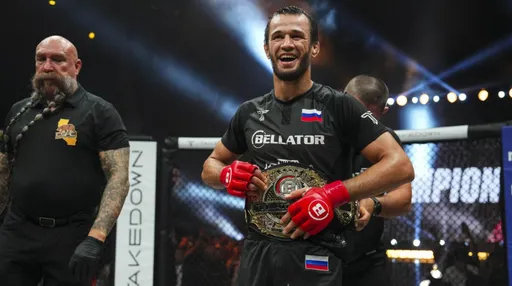 Усман Нурмагомедов подписал новый контракт с PFL