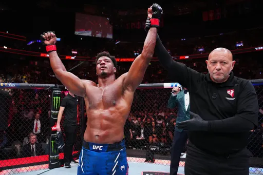 Менфилд заменит Рейеса в бою с Улбергом на UFC Fight Night 240