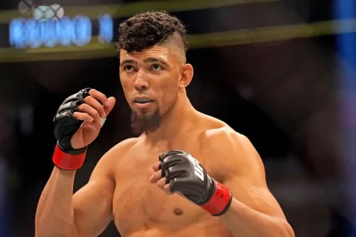 Появилось видео победы Уокера нокаутом на турнире UFC Fight Night 257