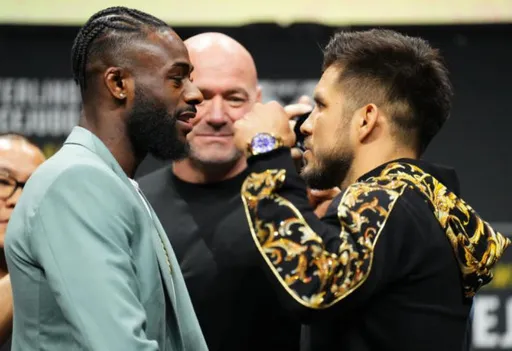 Смотреть онлайн бой Стерлинг – Сехудо 7 мая на турнире UFC 288