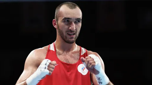 Российский боксер Гаджимагомедов стал чемпионом мира
